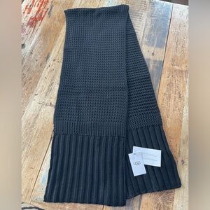 NEW UGG Knit Scarf